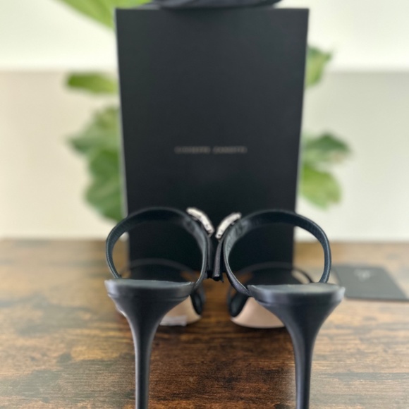 Giuseppe Zanotti Women's Crystal Embellished High Heel Sandals - Picture 5 of 9